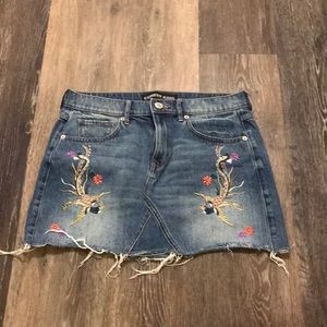Embroidered denim mini skirt